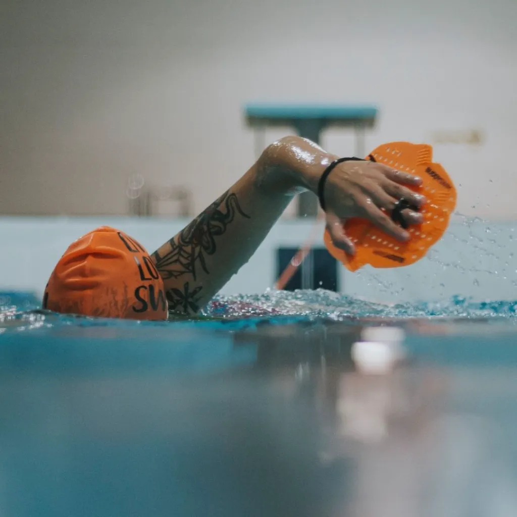 Copia de 6_BL-08 Palas de natación, entrenamiento, mejorar fuerza, BuddySwim Talla_M.webp
