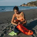 7_BL-14 Boya de Seguridad Impermeable con gorra de silicona 20L BuddySwim para Natación y Almacenamiento con gorra silicona Naranja.webp
